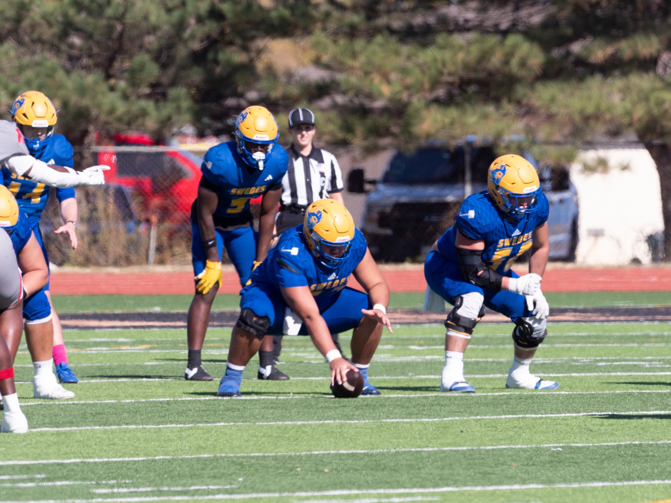 SWEDES STRUGGLES CONTINUE AGAINST RV MOUNDBUILDERS