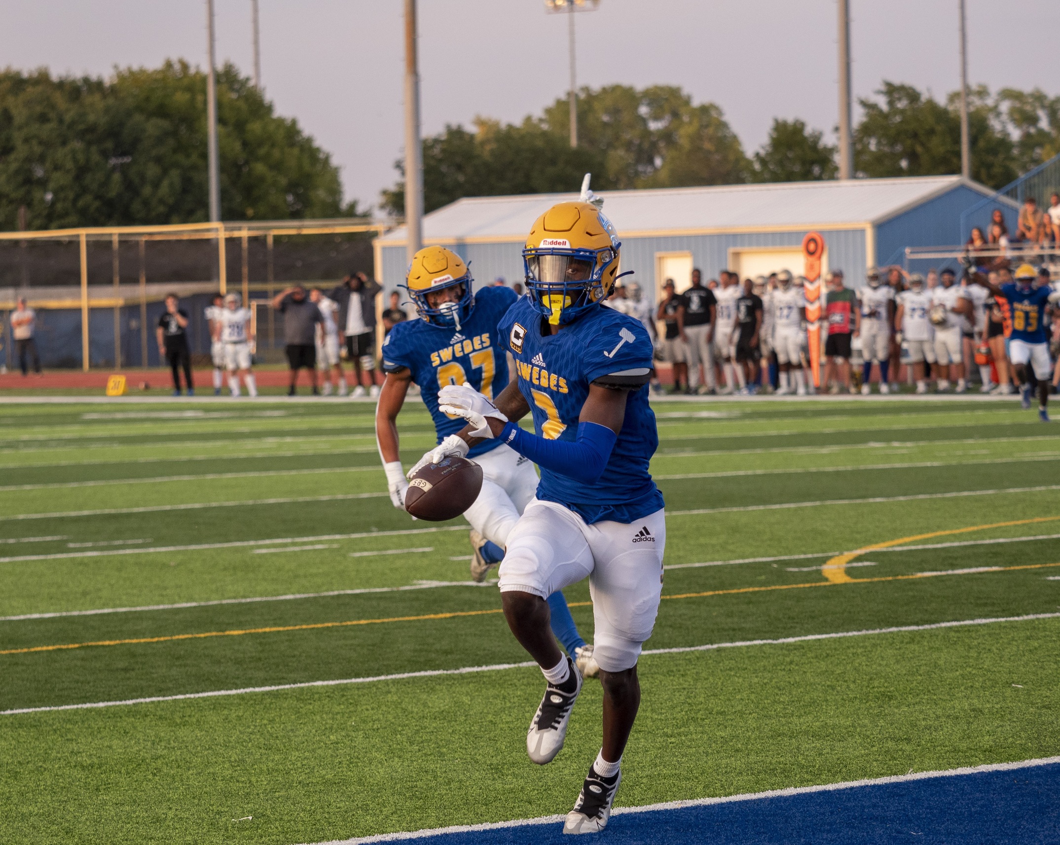 SWEDES START STRONG; FALL TO COYOTES 54-16