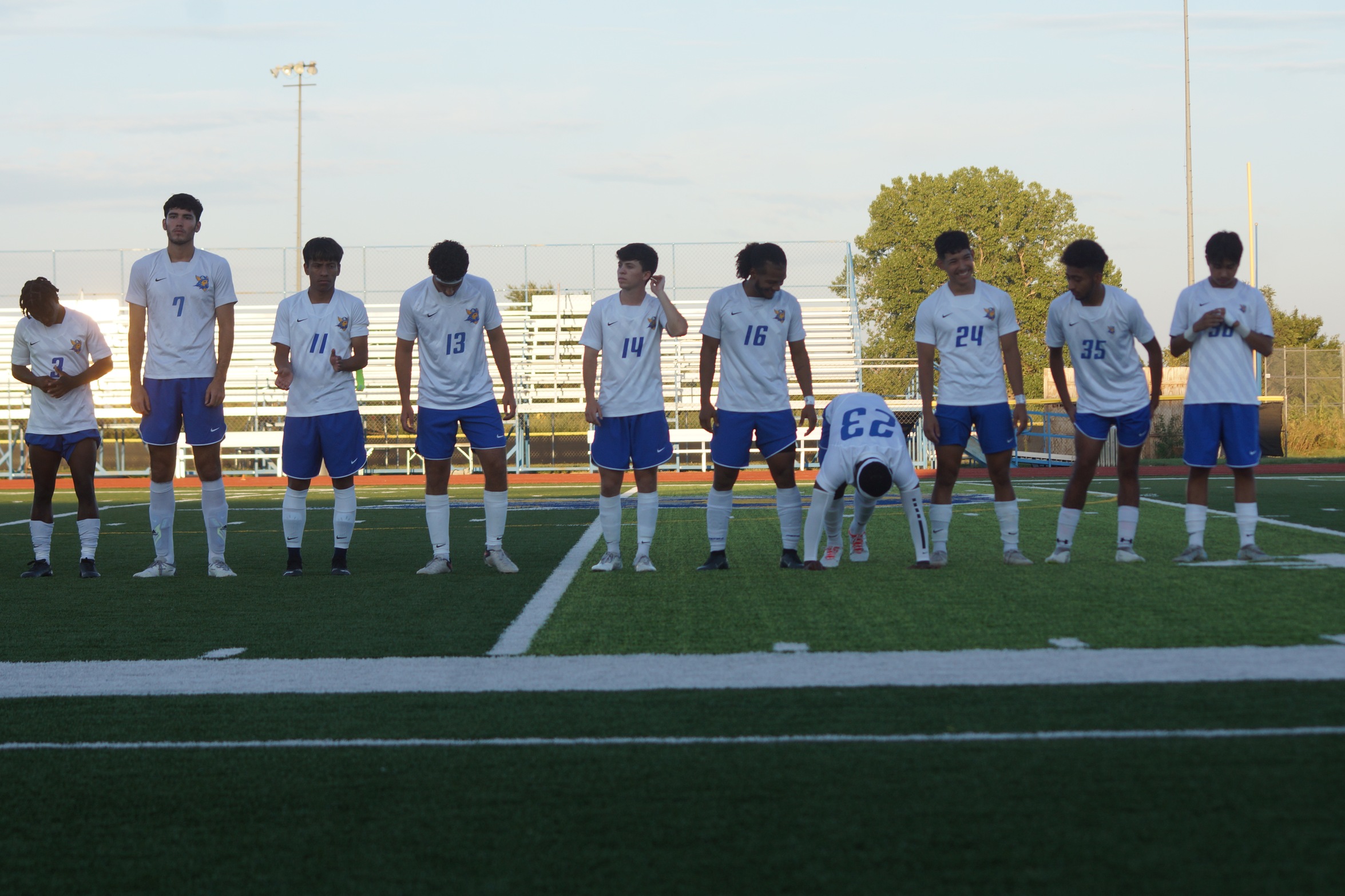 SWEDES LOSE IN OKLAHOMA