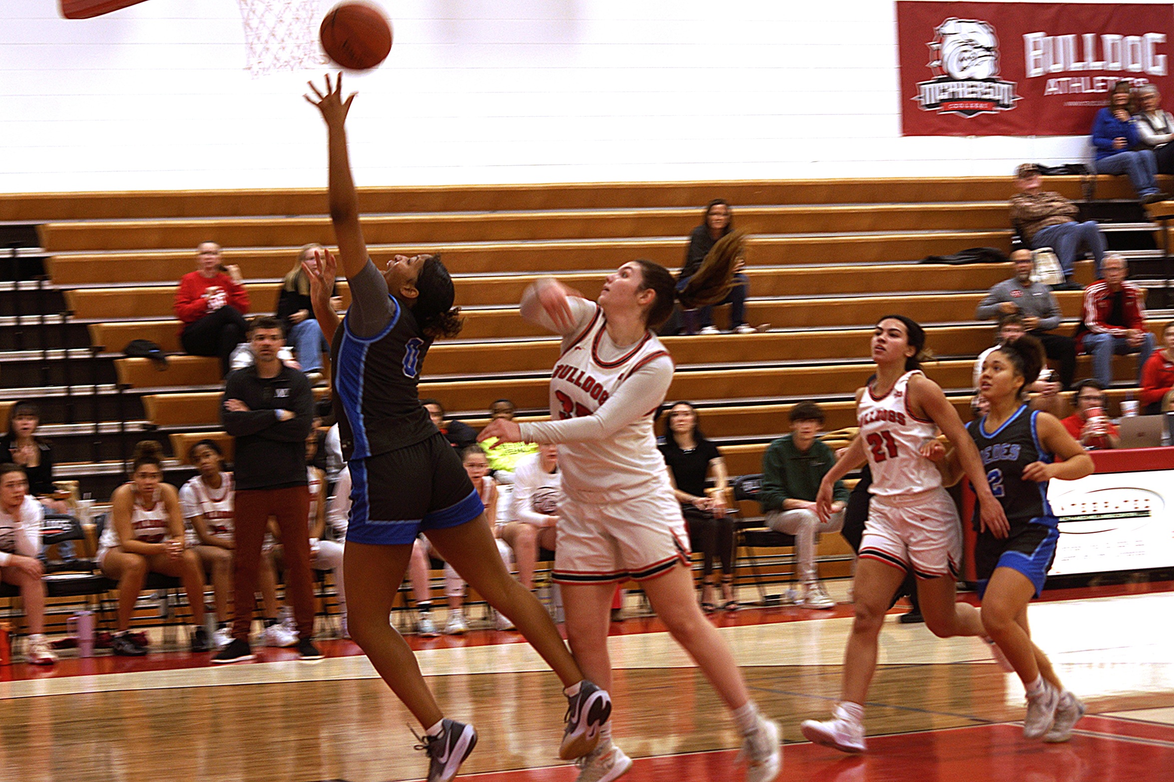 SWEDES STRUGGLE IN SECOND QUARTER; LOSE BY FOUR
